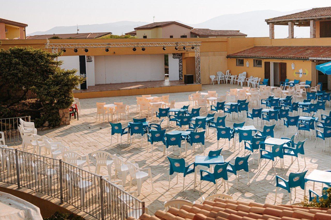 Baia Delle Mimose Aparthotel Badesi Exteriör bild
