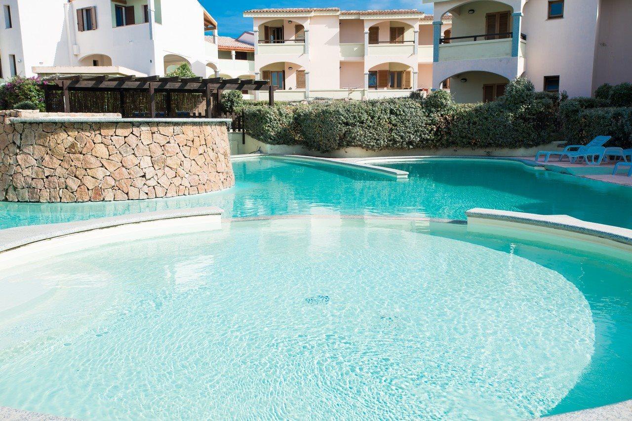 Baia Delle Mimose Aparthotel Badesi Exteriör bild