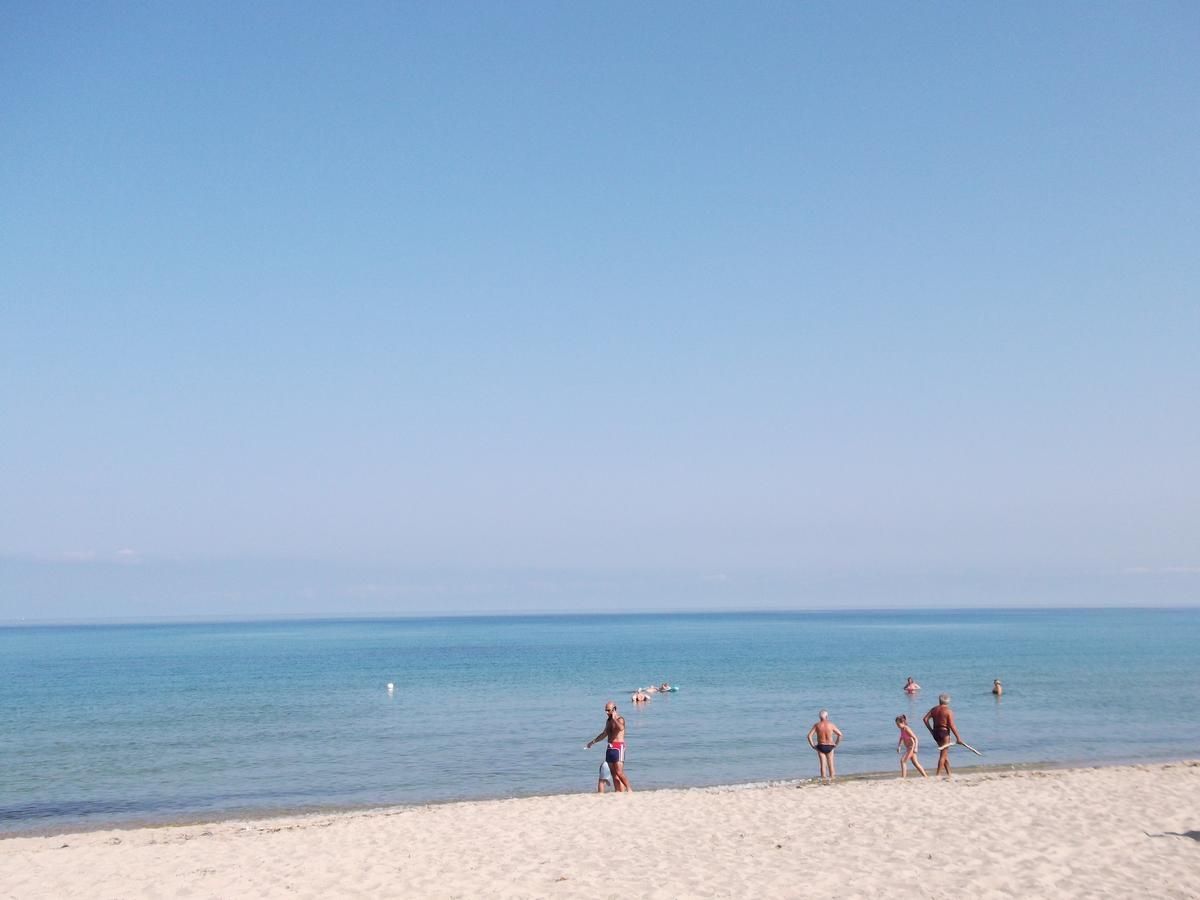 Baia Delle Mimose Aparthotel Badesi Exteriör bild